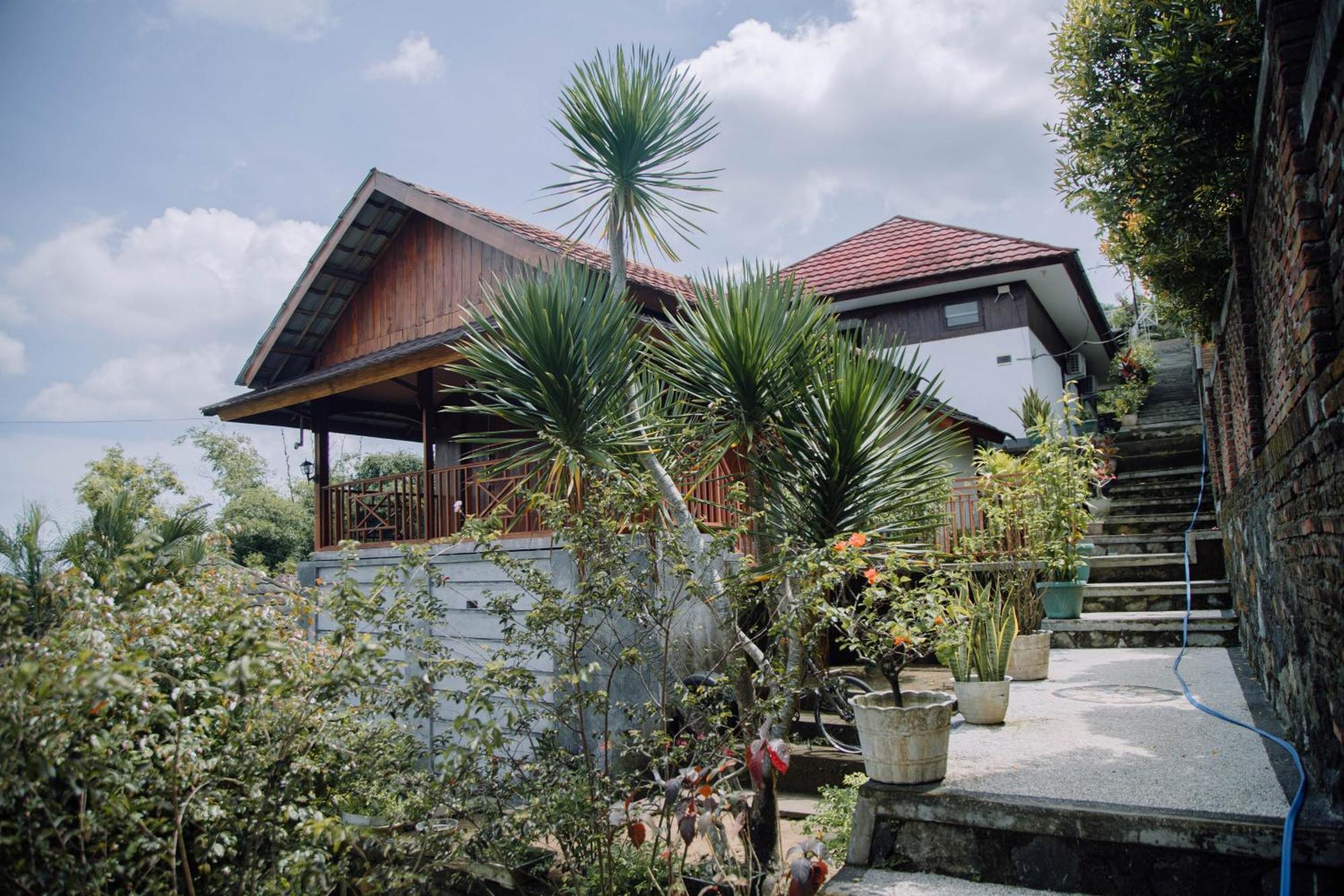 Capital O 91837 Villa Bukit Leddu Kuripan  Esterno foto